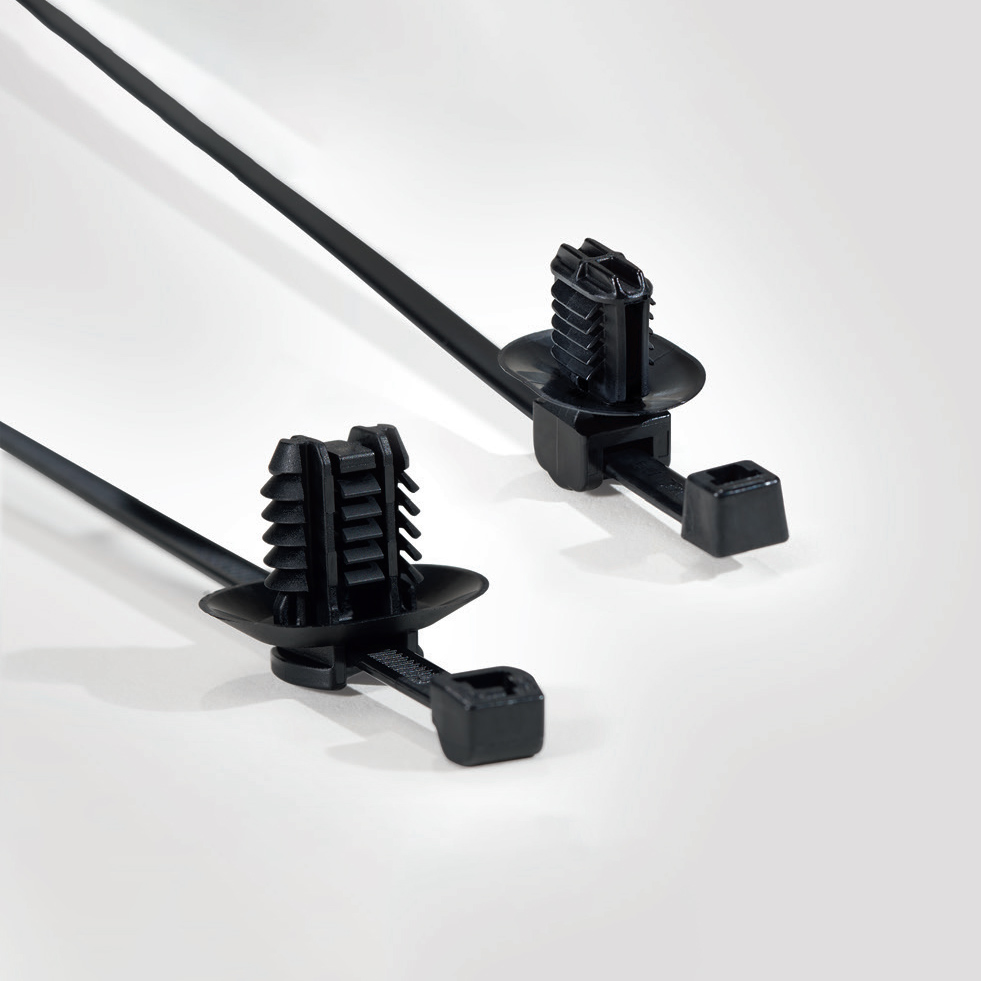 带圆盘和杉树头的分体式卡扣  适用于椭圆孔 PA66