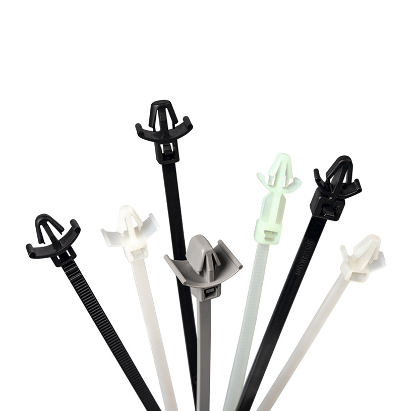 带箭头和侧翼的一体式固定扎带，可拆卸 PA66V0 /PA66V2